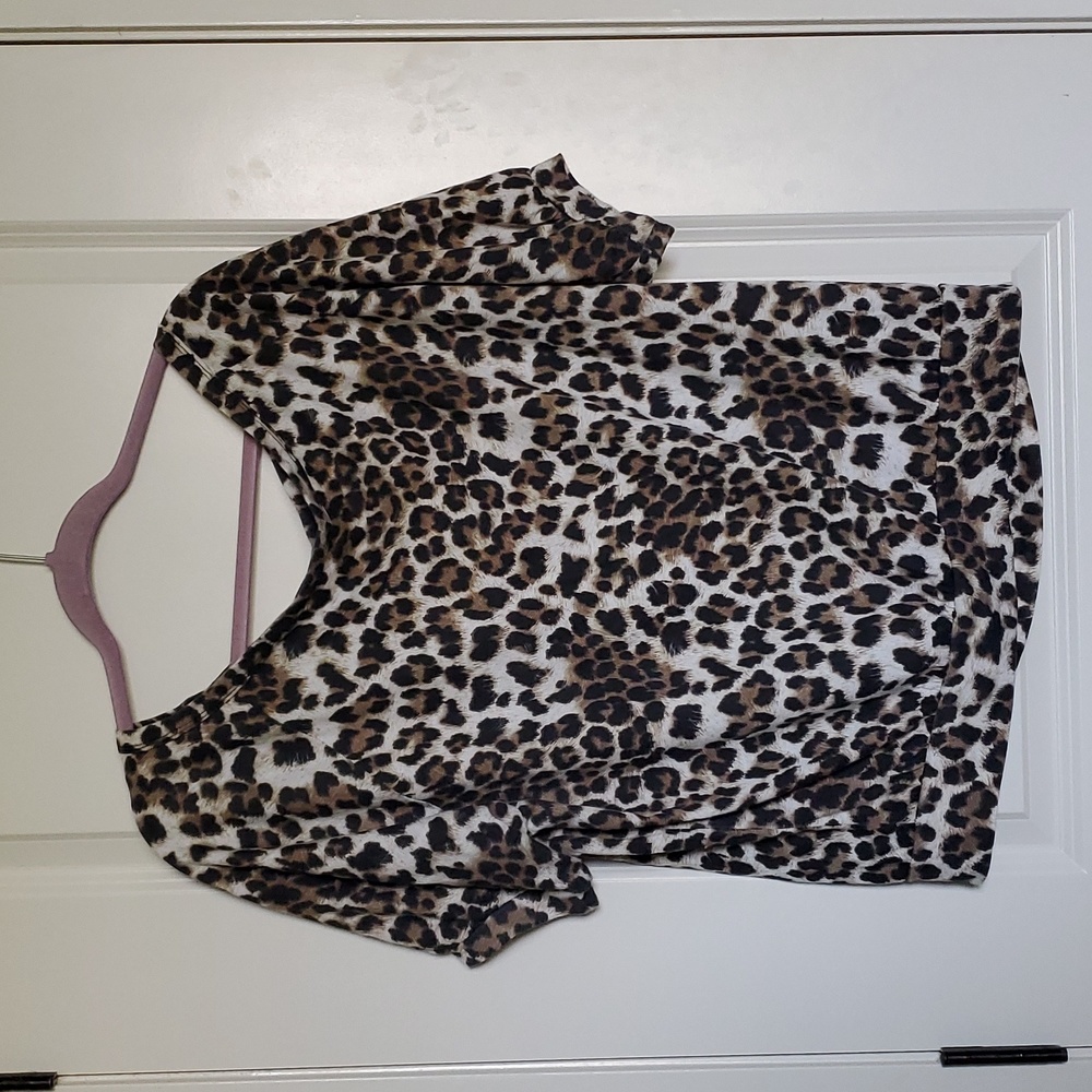 ⭐️ Off the Shoulder Top - Picture 2 of 4